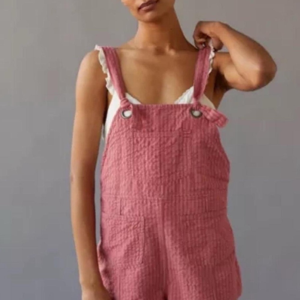 BDG Pink Textured Apparel